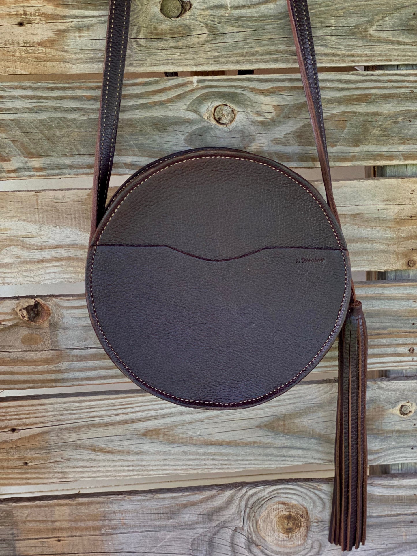 Tooled leather round purse in mahogany- Kingman turquoise