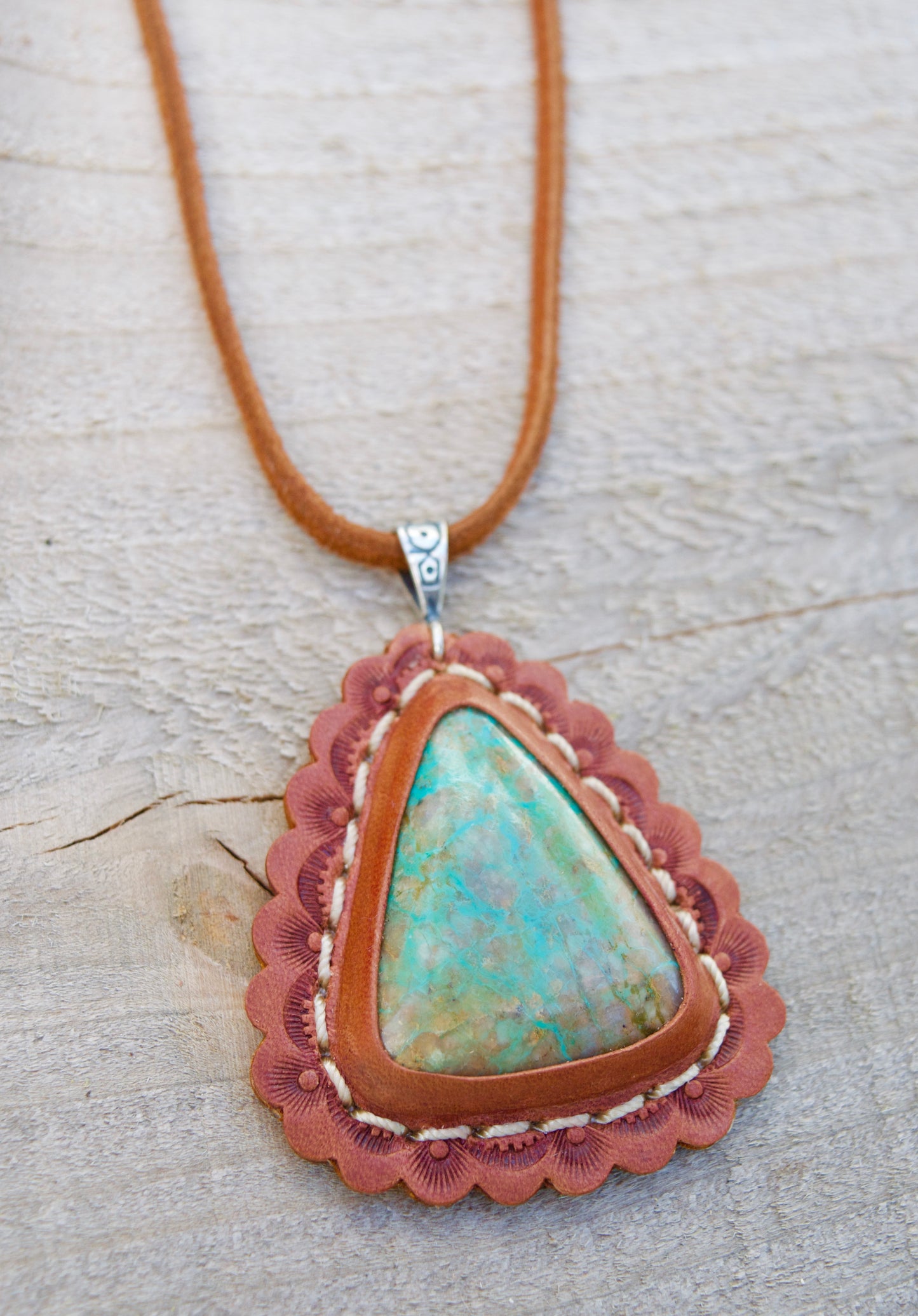 Turquoise pendant necklace